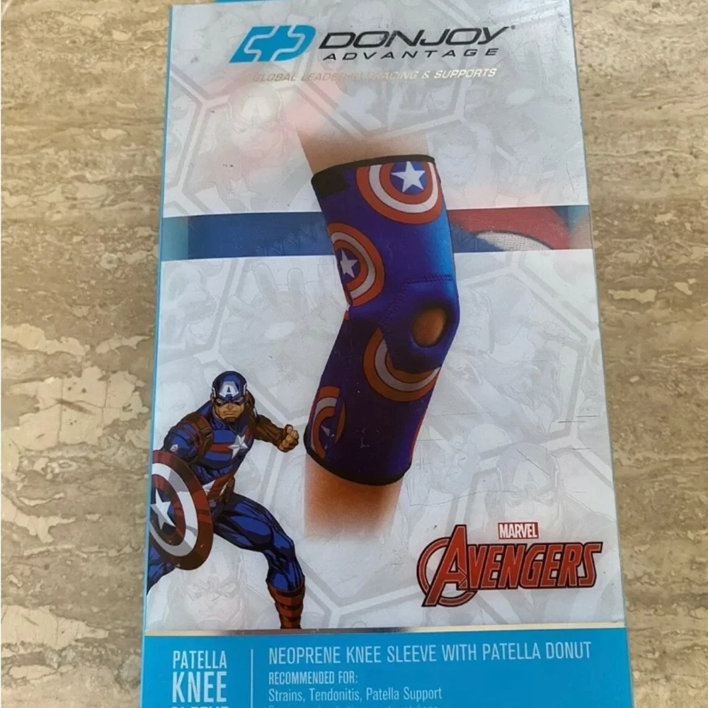 YOUTH KNEEE SLEEVE Patella support. SPORTS SUPPORT TENDINITIS KNEE INJURY MARVEL